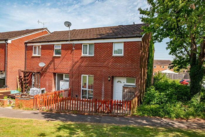3 Bedroom End Of Terrace House For Sale In Munnings Court, Andover., SP10