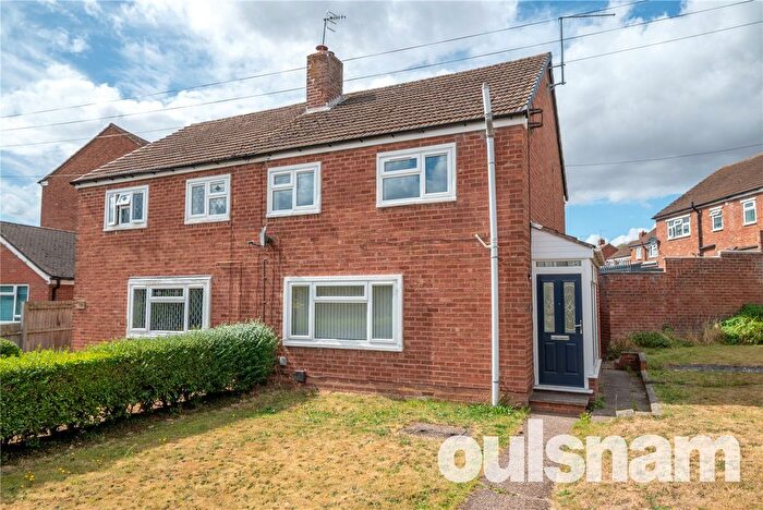 3 Bedroom Semi-Detached House To Rent In Lyttleton Avenue, Bromsgrove, Worcestershire, B60
