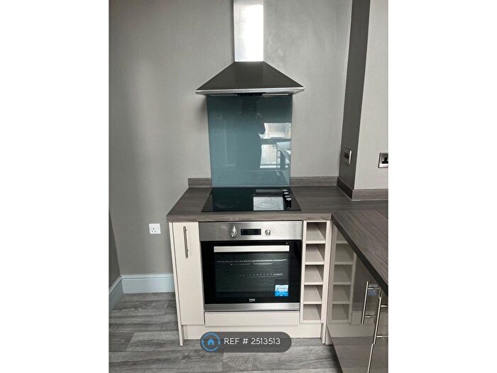 1 Bedroom Flat To Rent In Mary Street, Porthcawl, CF36