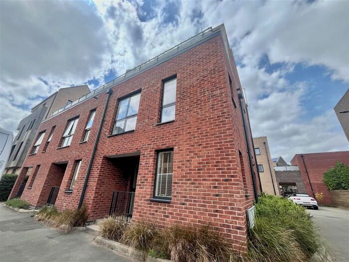 2 Bedroom Property To Rent In Trent Lane, Sneinton, Nottingham, NG2