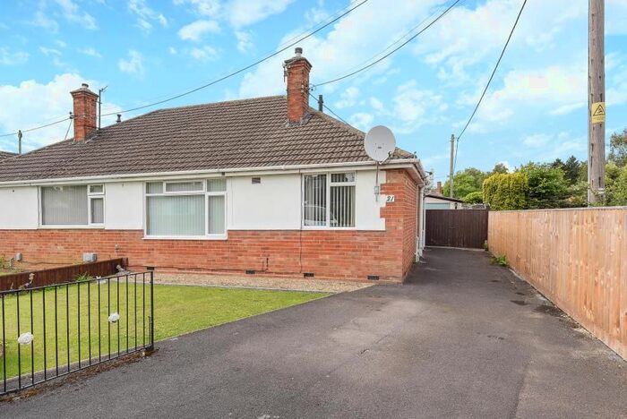 2 Bedroom Bungalow To Rent In Kidlington, Oxfordshire, OX5