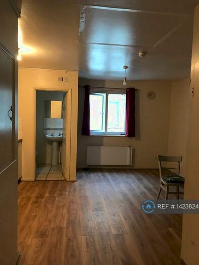 Studio To Rent In Nora Court, Chatham, ME4