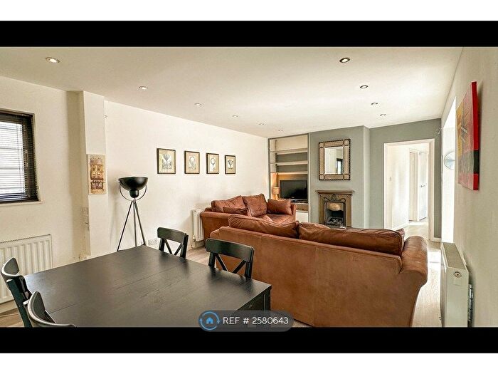 2 Bedroom Detached House To Rent In Gladstone Road, Headington, Oxford, OX3