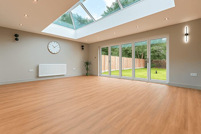 5 Bedroom Terraced House To Rent In Gander Green Lane, Cheam, SM3