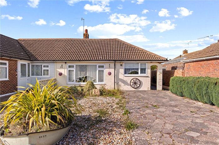 3 Bedroom Semi Detached Bungalow For Sale In Renoir Court, Bognor Regis, PO22