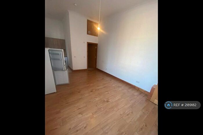 2 Bedroom Flat To Rent In Wellington Road, Brighton, BN2