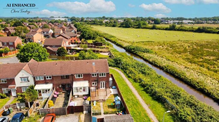 3 Bedroom End Of Terrace House For Sale In Handsworth Walk, Southport, PR8