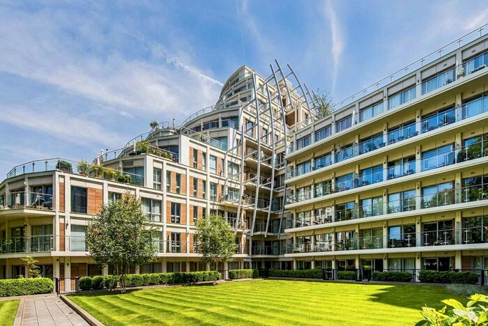 2 Bedroom Flat To Rent In Henry Macaulay Avenue, Kingston Upon Thames, KT2