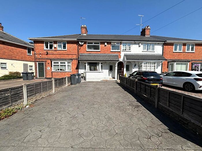 3 Bedroom Terraced House To Rent In Middlemore Road, Northfield, B31
