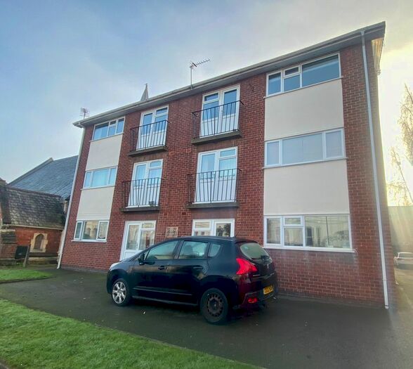 2 Bedroom Flat To Rent In Vodena Court, Leamington Spa CV32