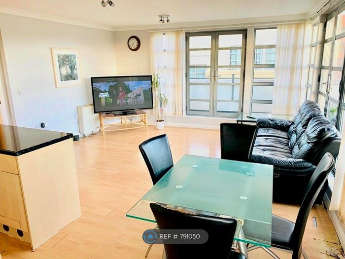 2 Bedroom Flat To Rent In Charlesmere Gardens, London SE28