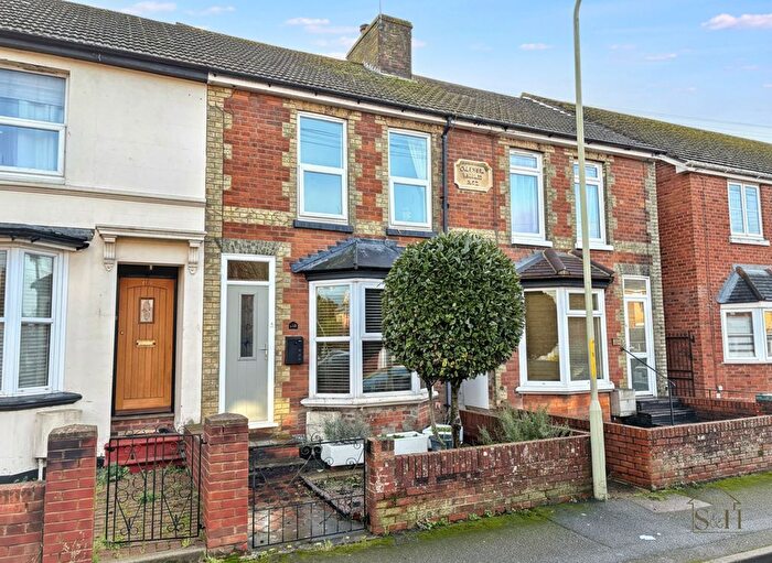 3 Bedroom Terraced House For Sale In Gladstone Road, Willesborough, TN24