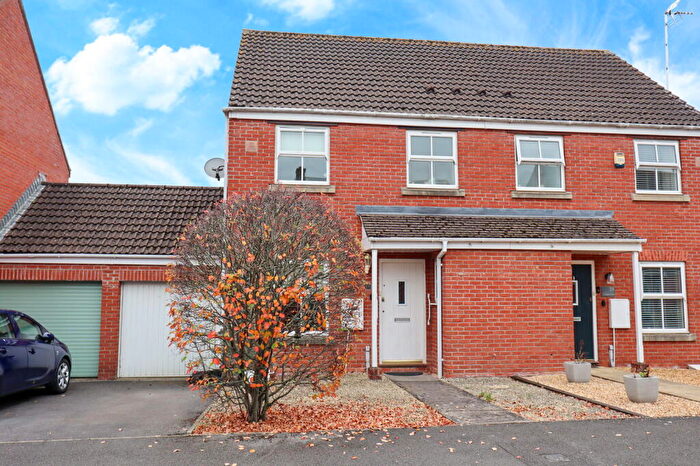 3 Bedroom Semi Detached House For Sale In St. Margarets Close, Calne, SN11