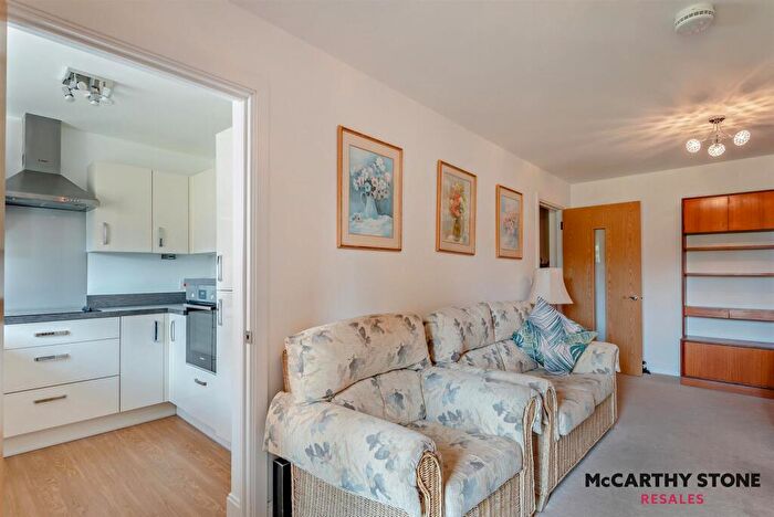 1 Bedroom Flat For Sale In Gibson Court, Tattershall Road, Woodhall Spa, LN10