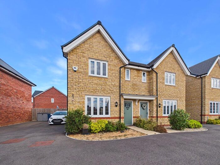 3 Bedroom Semi Detached House For Sale In Apley Road, Twigworth, Gloucester, Gloucestershire, GL2