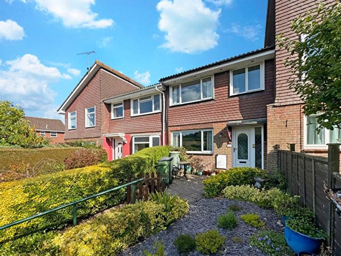 3 Bedroom Terraced House For Sale In Lansdown Gardens, Chillerton, Newport, PO30