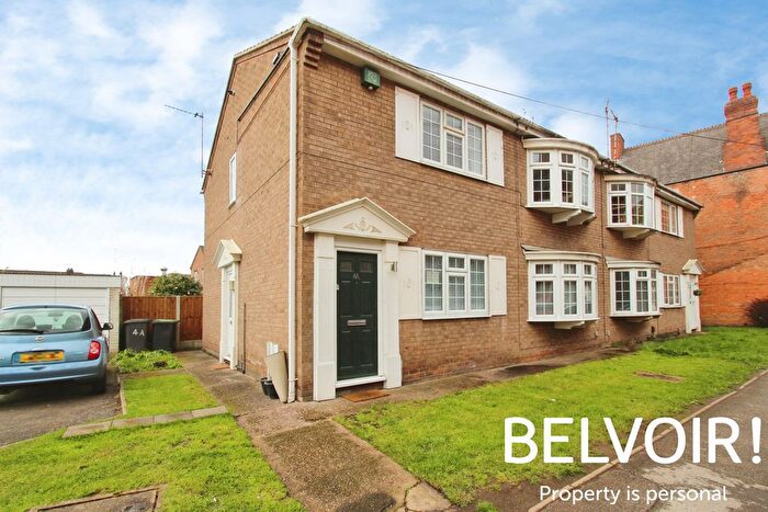 2 Bedroom Flat To Rent In Hall Croft, Beeston, Beeston, NG9