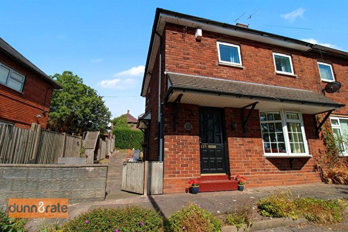 2 Bedroom Semi-detached House For Sale In Dawlish Drive, Bentilee, Stoke-On-Trent, ST2