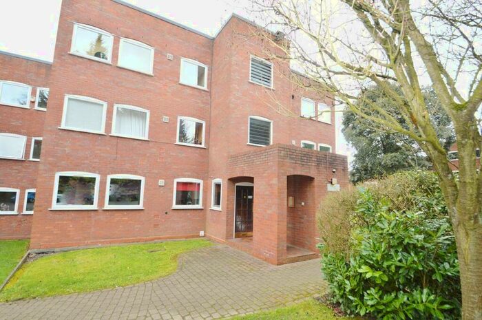 2 Bedroom Flat To Rent In Priory Road, Edgbaston, Birmingham, B5