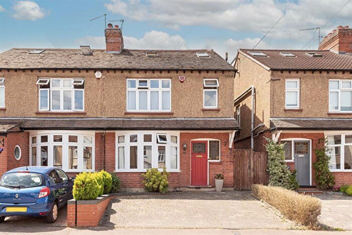 4 Bedroom Semi Detached House For Sale In Overstone Road, Harpenden, AL5