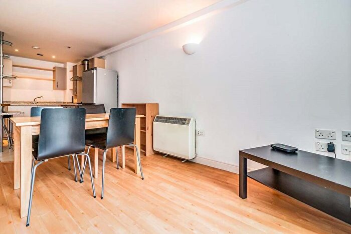 1 Bedroom Apartment To Rent In Whitworth Street West, Manchester, M1