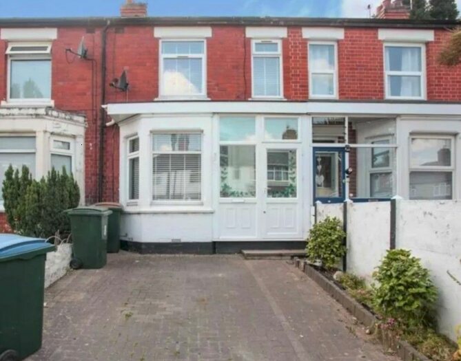 2 Bedroom Semi-Detached House To Rent In Pembrook Road, Holbrooks, Coventry, CV6