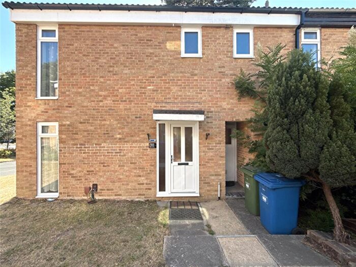 2 Bedroom Terraced House To Rent In Pembroke, Bracknell, RG12