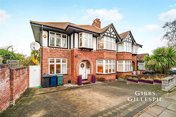 4 Bedroom Property To Rent In Sandall Road, London, W5