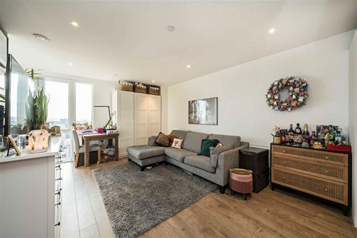 1 Bedroom Flat For Sale In Bessemer Place, London, SE10
