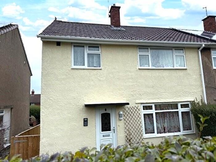 3 Bedroom Semi Detached House For Sale In Parkwood Avenue, Prudhoe, NE42