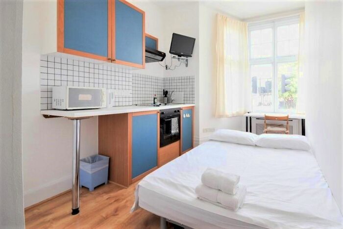 Studio To Rent In Fulham Palace Road, Hammersmith, London, W6