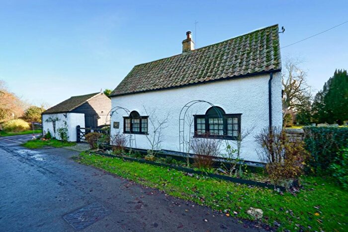 3 Bedroom Detached House For Sale In Sandye Lane, Swineshead, Bedford, MK44