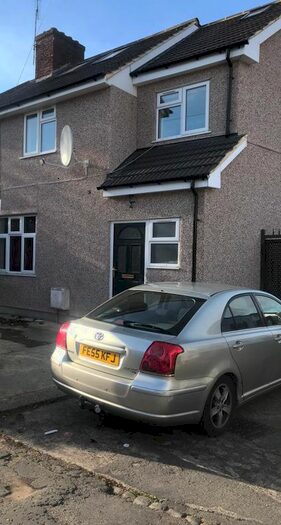 6 Bedroom Semi-Detached House To Rent In Burnside Road, Becontree, Dagenham RM8