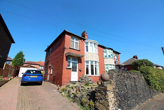 3 Bedroom Semi-Detached House To Rent In Dudwell Lane, Skircoat Green, Halifax, HX3