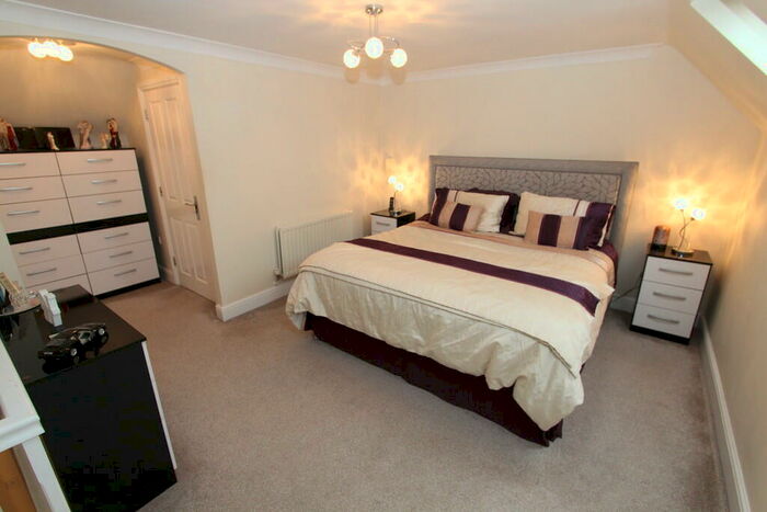 3 Bedroom Terraced House For Sale In Mayles Corner, Knowle, PO17