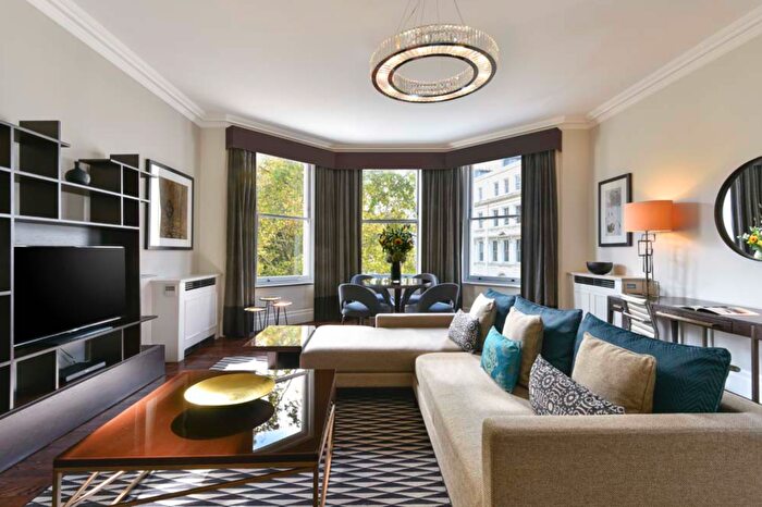 2 Bedroom Flat To Rent In Stanhope Gardens, London, SW7