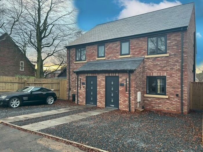 3 Bedroom Semi-Detached House To Rent In River Bank, Spalding, PE11