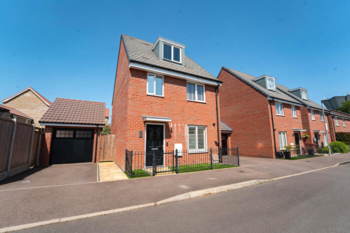 3 Bedroom Link Detached House For Sale In Boswell Street, Bishop's Stortford, Hertfordshire, CM23