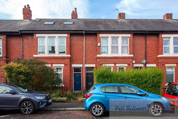 3 Bedroom Apartment For Sale In Hyde Terrace, Gosforth, Newcastle Upon Tyne, NE3