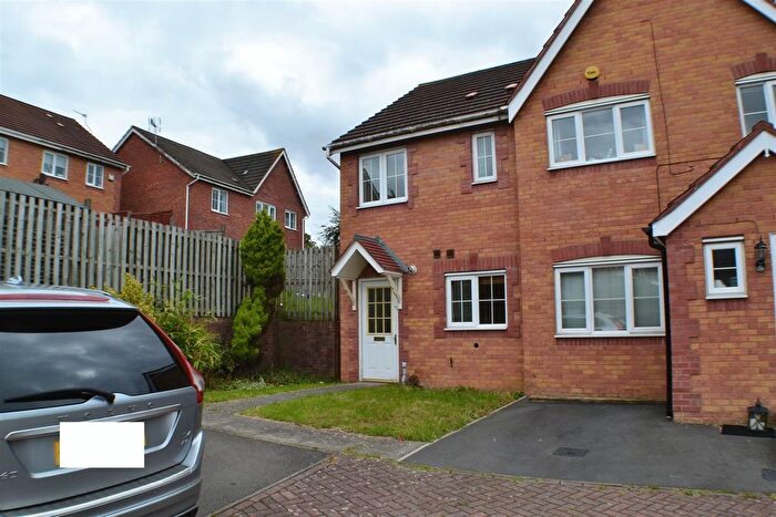 2 Bedroom End Terrace House To Rent In Eden Court, Nuneaton, CV10