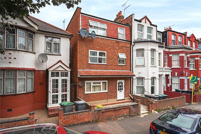 1 Bedroom Flat To Rent In Hampden Road, Turnpike Lane, London, N8