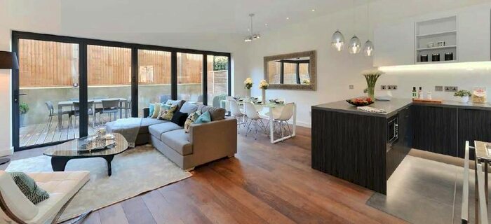 3 Bedroom Mews To Rent In Chelmer Mews, Chelmer Road, Hackney, Homerton, Clapton, London, E9