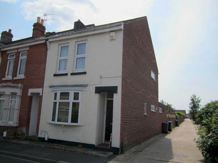 2 Bedroom Property To Rent In Coombe Road, Gosport PO12