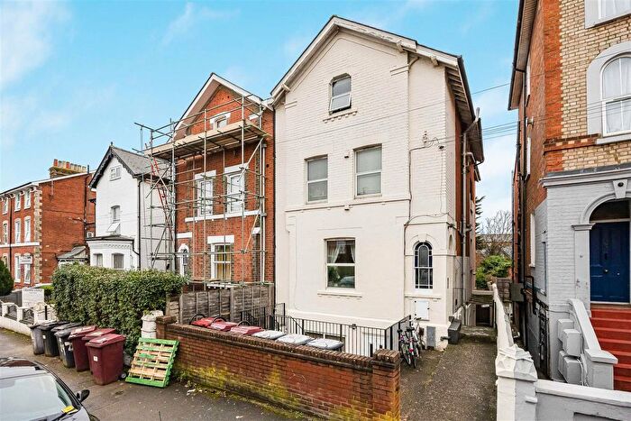 1 Bedroom Flat For Sale In Russell Street, Reading, RG1