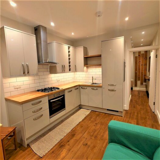 2 Bedroom Flat To Rent In Handsworth Road, London, N17