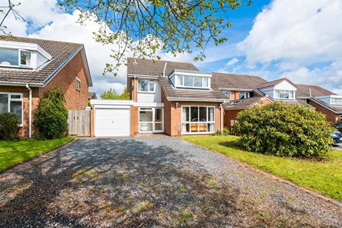 4 Bedroom Detached House For Sale In Hallcroft Way, Knowle, Solihull, B93