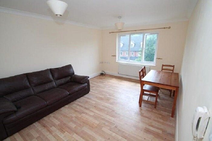 2 Bedroom Flat To Rent In Warwick Court, Godstone Road, Kenley, Croydon, CR8