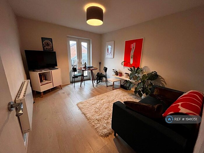 1 Bedroom Flat To Rent In New Cross, London, SE14