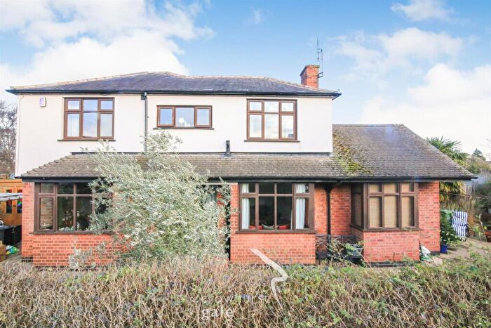 3 Bedroom Detached House For Sale In Fareham Ave, Hillmorton, Rugby, CV22