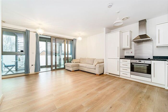 2 Bedroom Flat To Rent In Ealing Road, Brentford, TW8